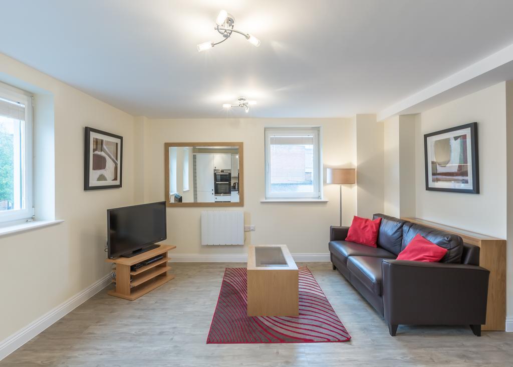 Central Point Apartments, Basingstoke Rum bild